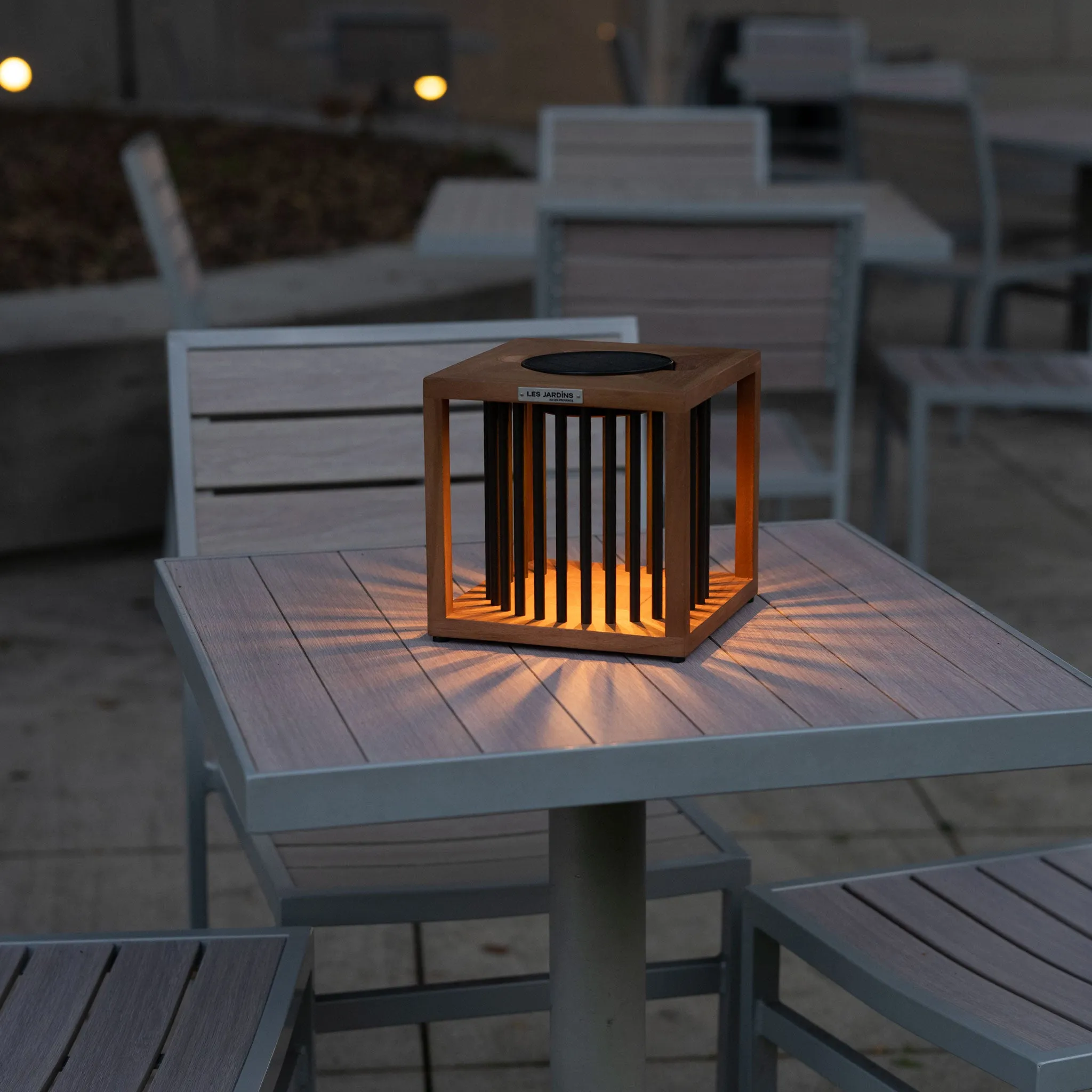 AKIN Table Light